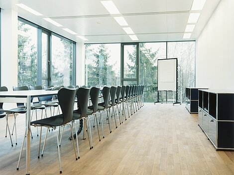 USM Haller Tische für Seminar- und Konferenzräume