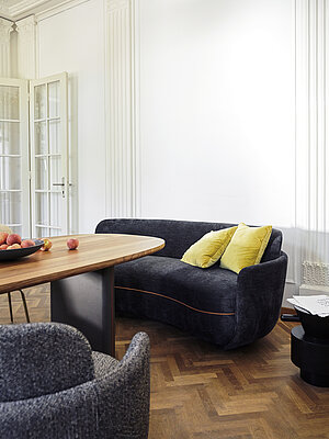 Wittmann Miles Sofa und Tisch