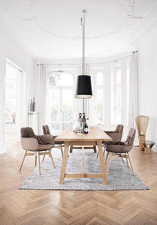 Freifrau Manufaktur - Stühle & Esstisch