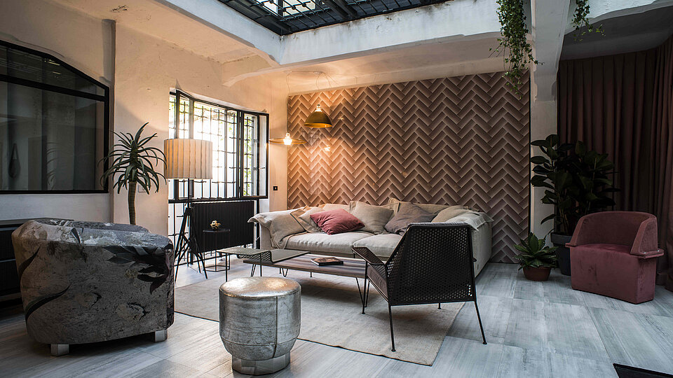 Moroso Diesel Couch